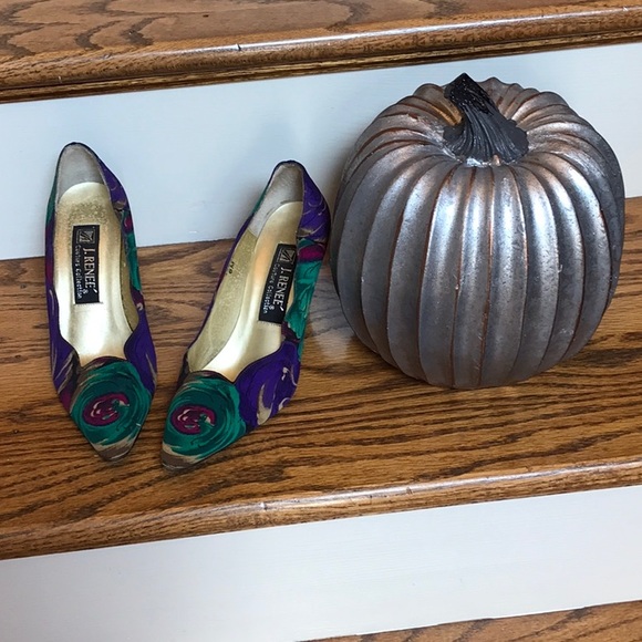J.Renee Shoes - J RENEE Size 6 couture Shoes.